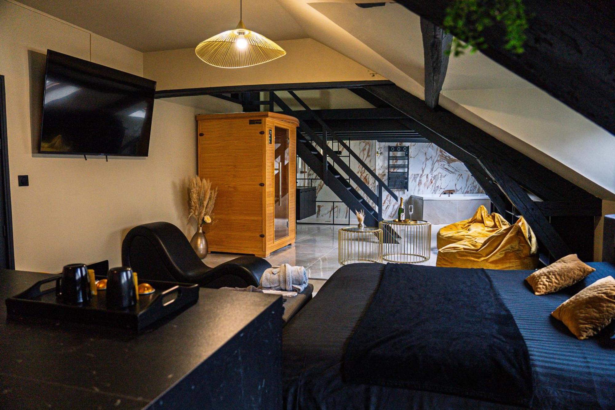 La Marble Room - Suite Balneo & Sauna Angers Exterior foto